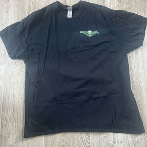 Gildan Men's Black Tee with Green Skull Design